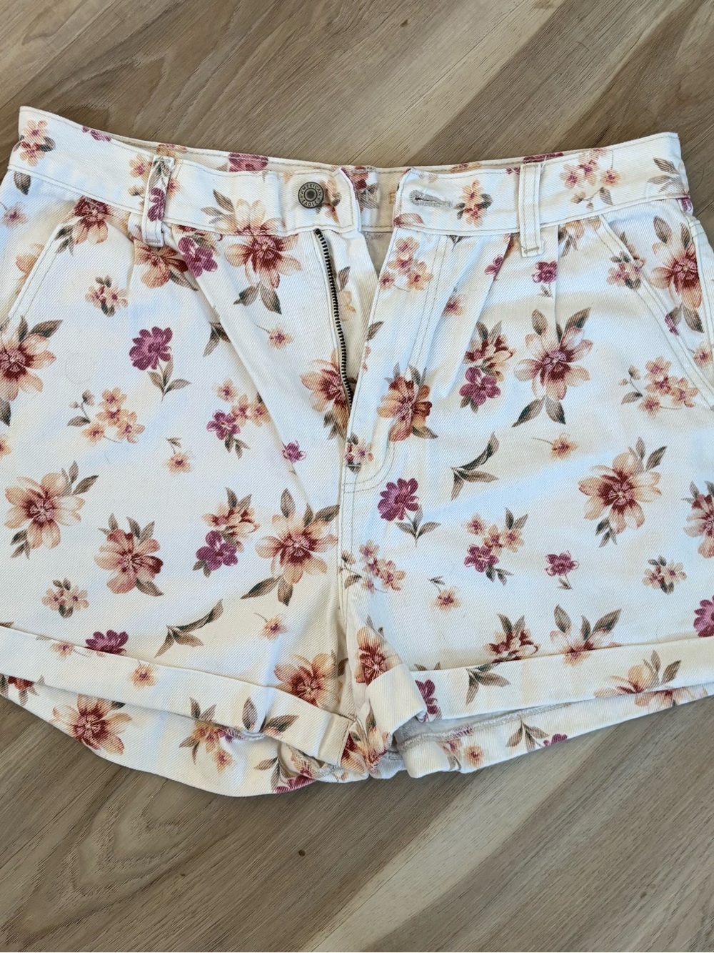 American Eagle Outfitters White Floral Denim Shorts